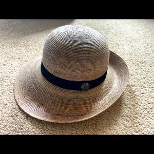 Tula Straw Hat Chloe (brown) Asymmetrical-Upturned Brim Sun Hat M/L (57-58 cm)